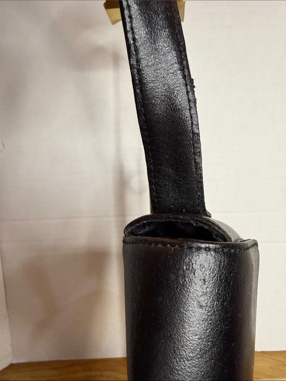 Eddie Bauer Black Genuine Leather Shoulder Bag Minimalist Shoulder Purse EUC